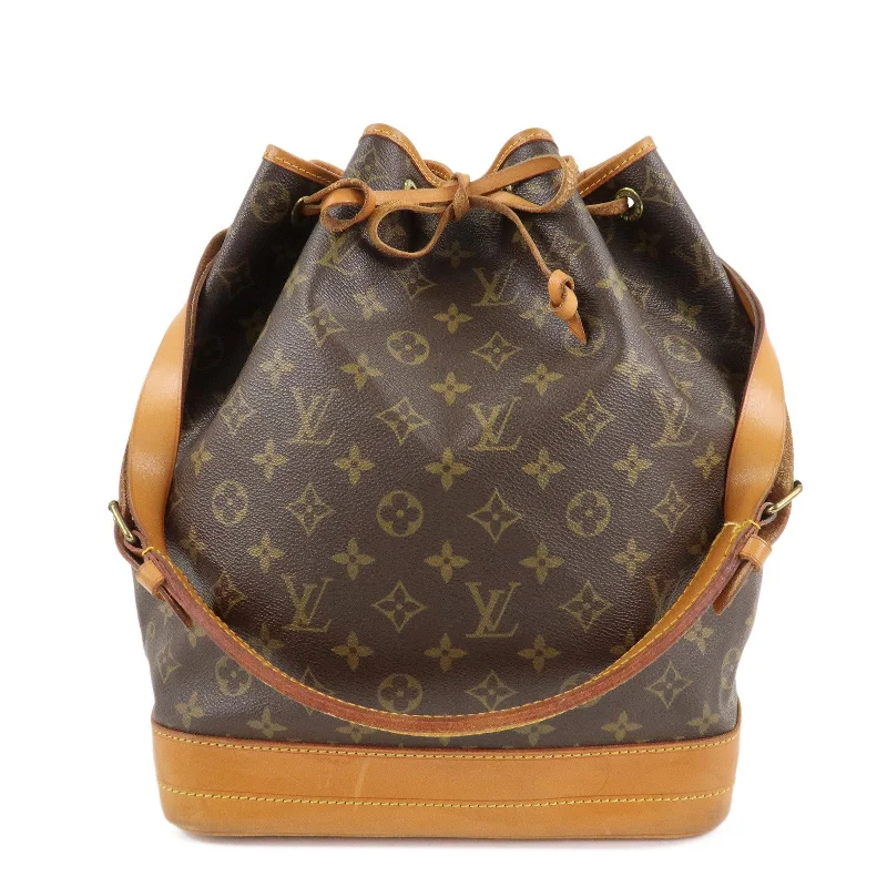 Louis Vuitton bags with a detachable mirror inside for on - the - go touch - upsLouis Vuitton Monogram Noe Shoulder Bag Hand Bag Brown M42224