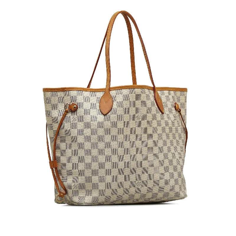 Louis Vuitton handbags with a patent - leather finish for a shiny lookLouis Vuitton Damier Azur Neverfull MM (8UeuAu)