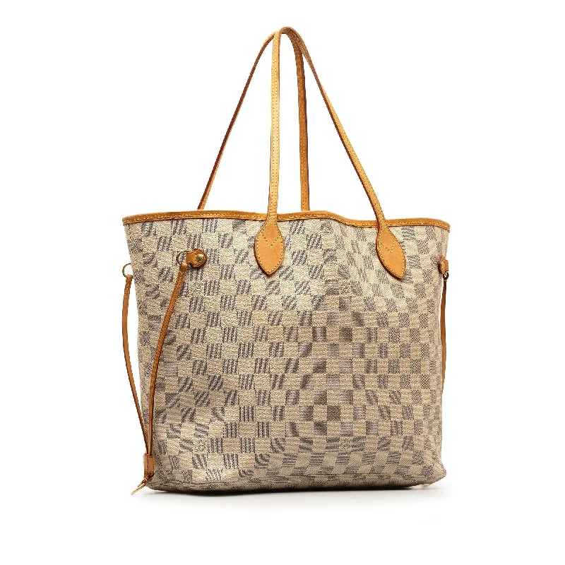 Louis Vuitton tote bags with a water - resistant coating for outdoor useLouis Vuitton Damier Azur Neverfull MM (rdtDUG)