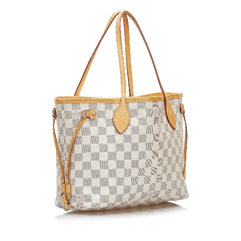 Louis Vuitton Twist bags with a contrast - colored interior for visual interestLouis Vuitton Damier Azur Neverfull PM (1qRsmn)