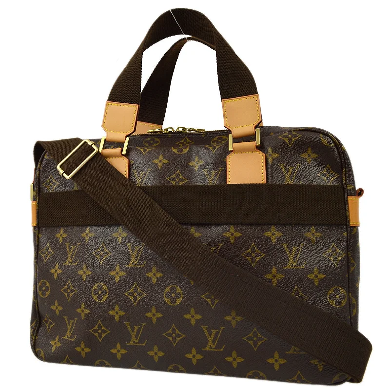 Louis Vuitton backpacks with a hidden back pocket for securityLouis Vuitton 2005 Monogram Sac Bosphore M40043