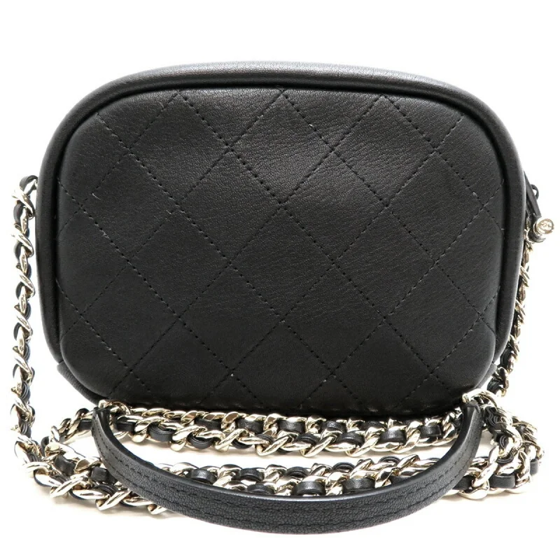 Chanel Lightweight Handbag for Daily ErrandsCHANEL Camera Shoulder Bag