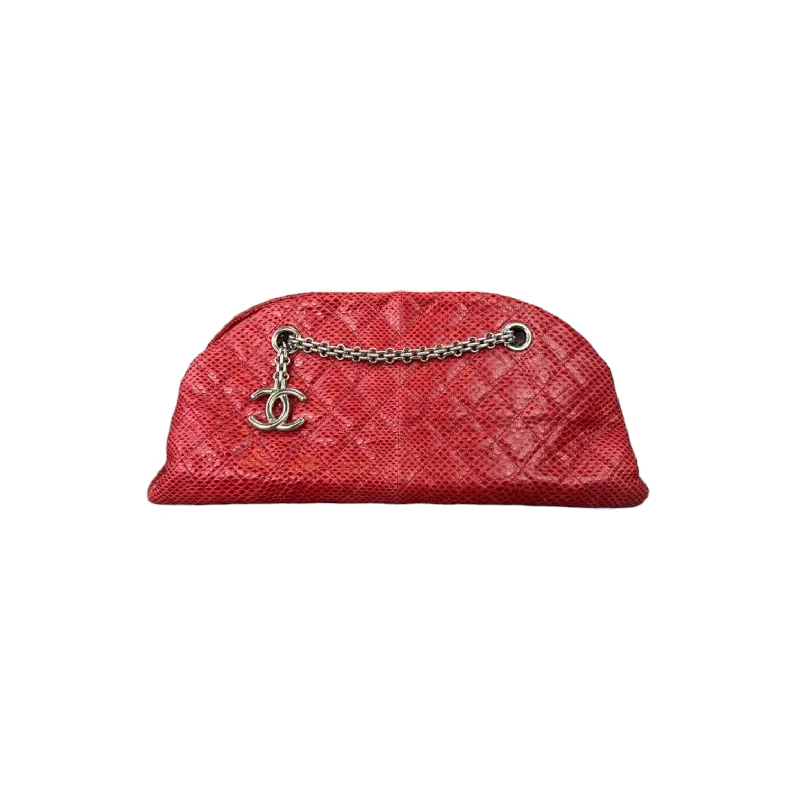 Chanel Colorful Handbag for Spring OutfitsLizard Quilted Medium Mademoiselle Bowling Bag Red