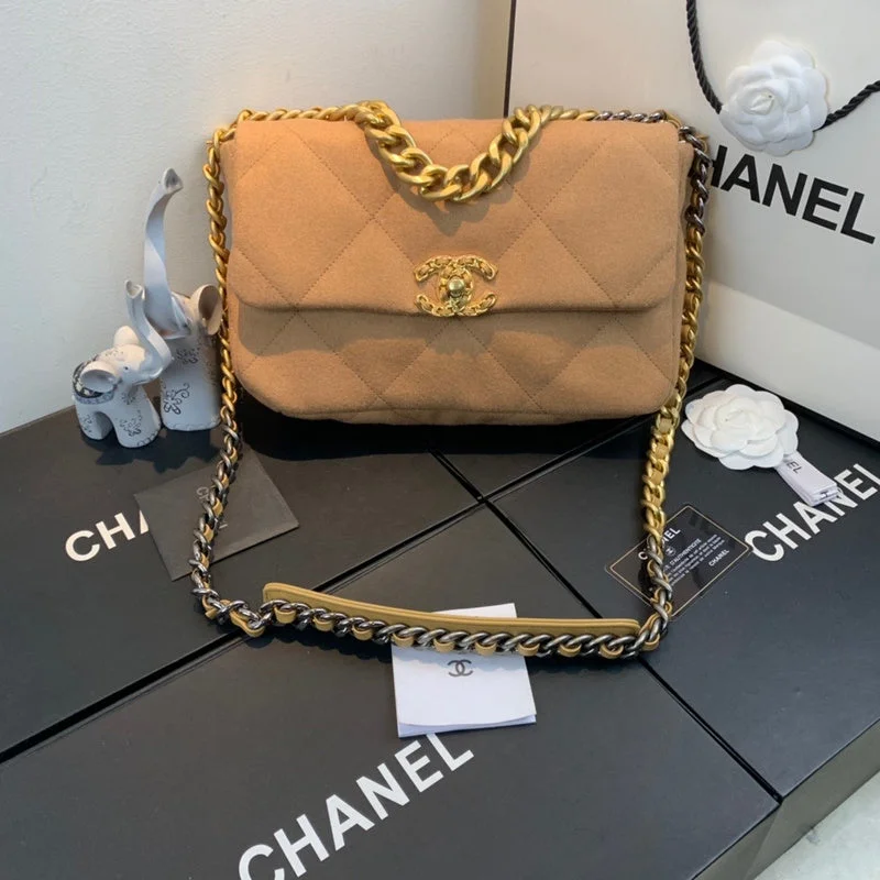 Chanel Chain Strap Handbag for Everyday UseChanel -Bags - CHL Bags - 313