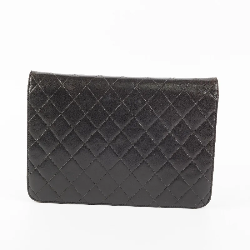 Chanel Small Crossbody Bag for TravelChanel Vintage Flap Black