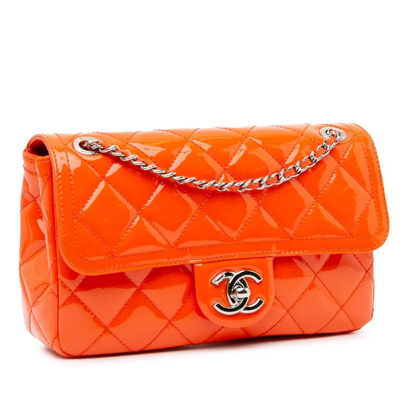 Chanel All - Match Handbag for Versatile StylingChanel Small Patent Coco Shine Flap (uOk6MM)