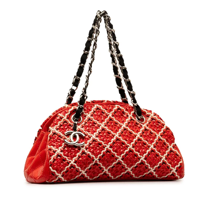 Chanel Chain Strap Handbag for Everyday UseChanel Small Patent Stitch Just Mademoiselle Bowling Bag (khBnsf)