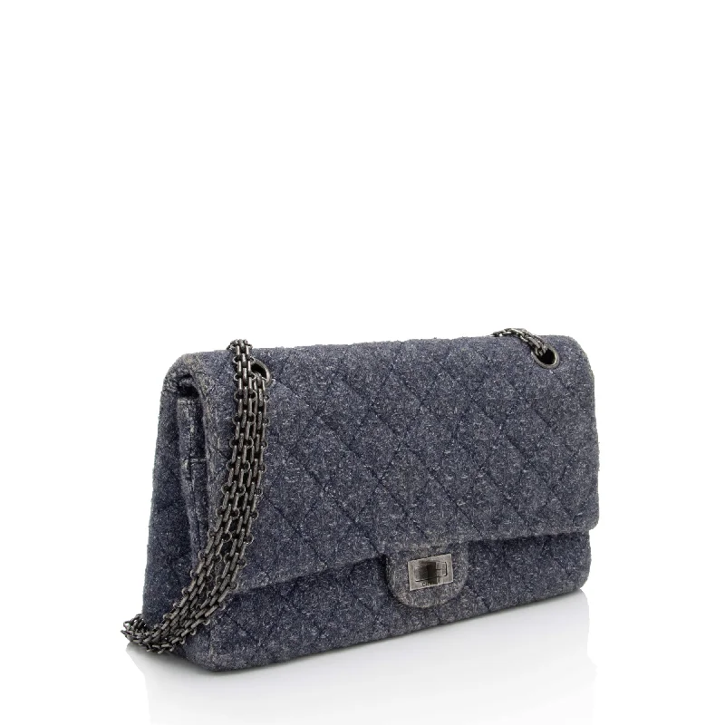 Chanel All - Match Handbag for Versatile StylingChanel Tweed 2.55 Reissue 226 Double Flap Bag (QcHwBS)