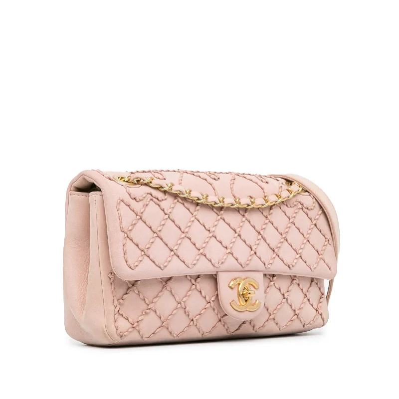 Chanel All - Match Handbag for Versatile StylingChanel Twist Quilted Heart Flap (uZx9EN)