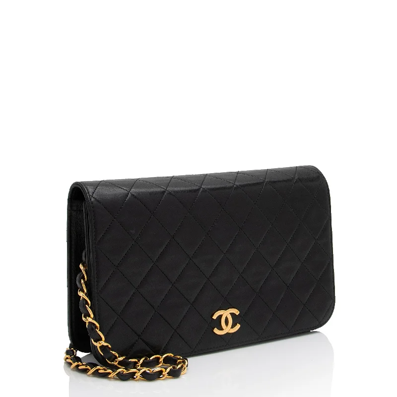 Chanel Black Handbag for Business MeetingsChanel Vintage Lambskin CC Snap Flap Bag (pczMK0)