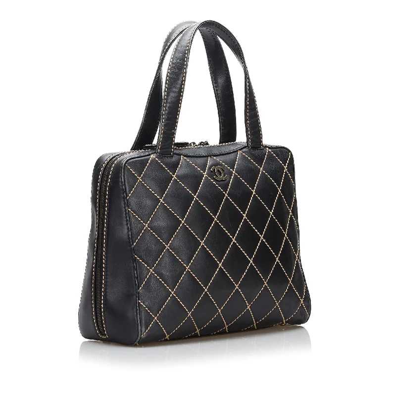 Chanel All - Match Handbag for Versatile StylingChanel Wild Stitch Leather Handbag (FqQKaO)