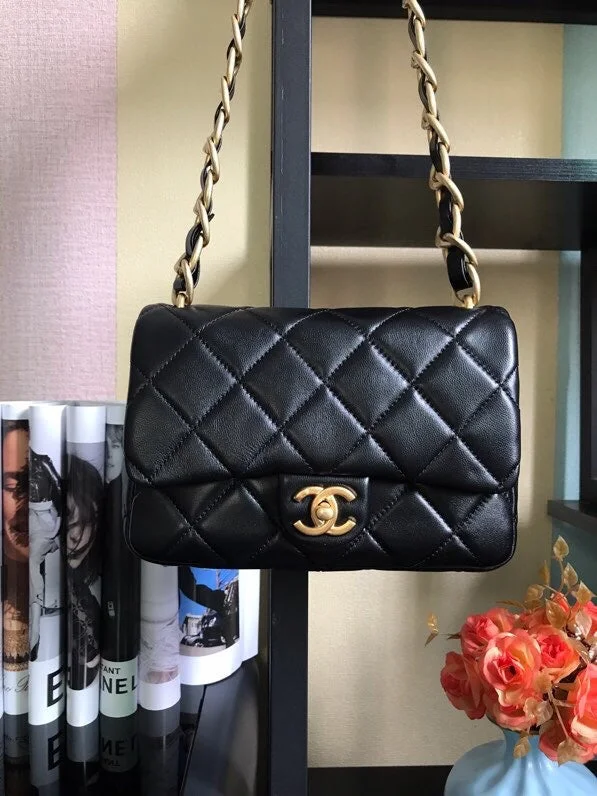 Chanel Lightweight Handbag for Daily ErrandsWF - Chanel Bags - 3452