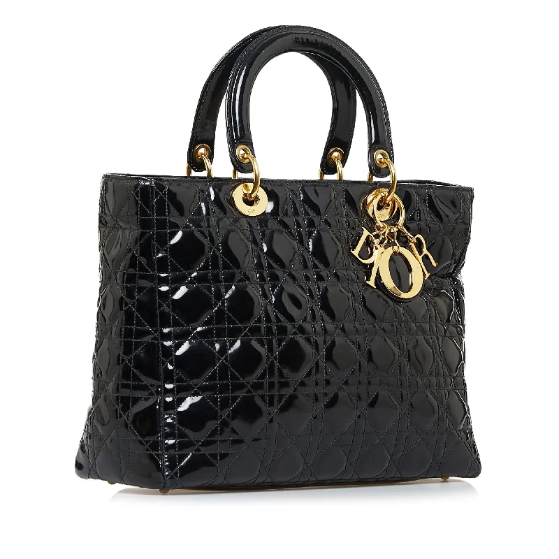 Fashion - forward Christian Dior tote bags for the modern womanDior Cannage Lady Dior (22s6A0)