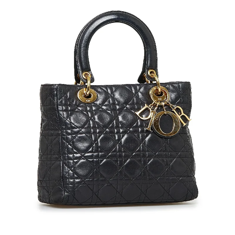 Christian Dior bags with a quilted pattern and gold - toned hardwareDior Medium Cannage Lady Dior (2V6ePn)