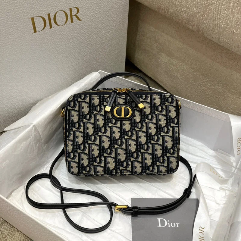 Christian Dior Saddle bags with a studded trim for a bold lookWF - Dior Bags - 349