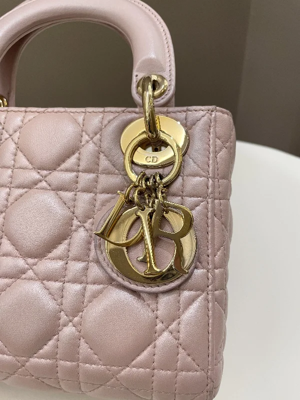 Christian Dior bags with a detachable coin purse insideDior Lady Dior Pearl Pink Lambskin